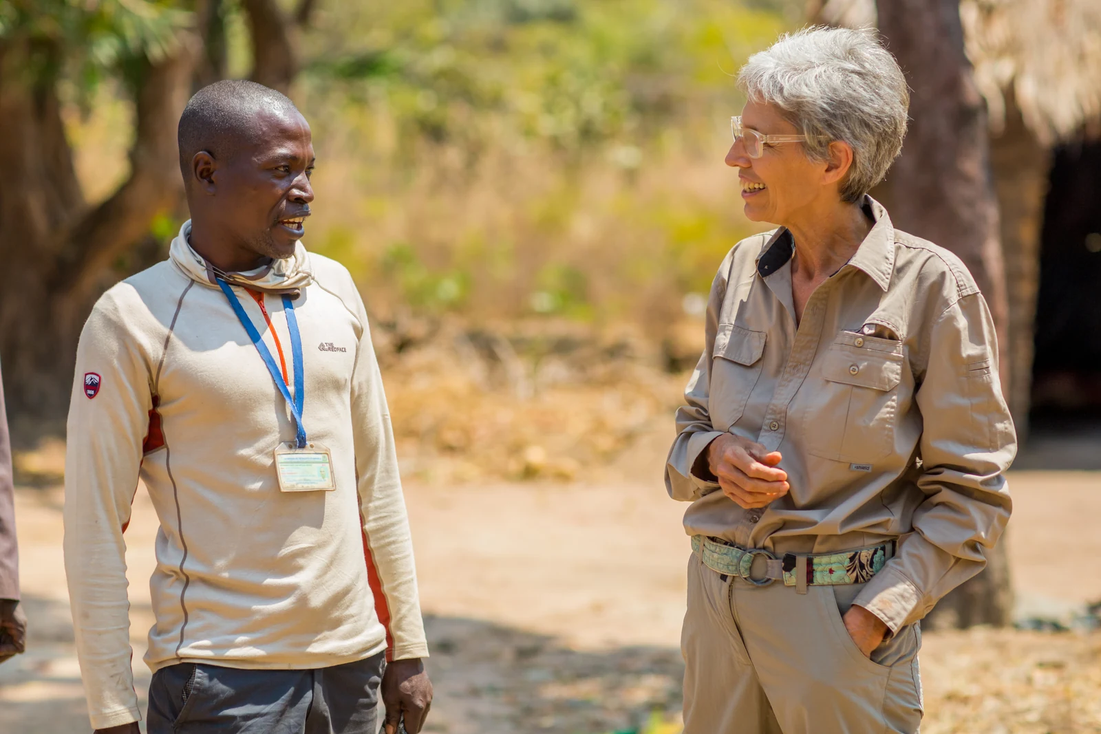 Isabell von Oertzen talking with an Upendo field officer